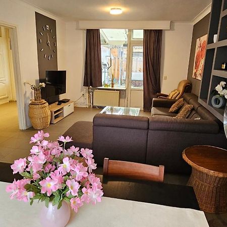 Ferienwohnung Cozy House In Weert Exterior foto